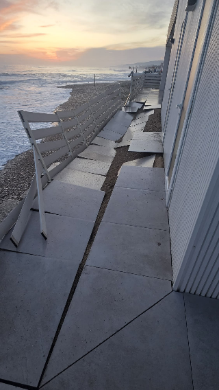 Mareggiata a Fossacesia, il sindaco chiede interventi urgenti per la difesa della costa